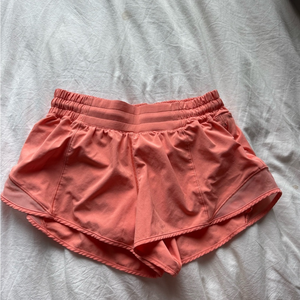 Women's lululemon hottyhot Coral Shorts